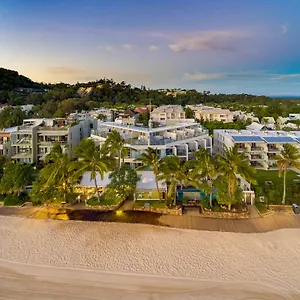 https://on-the-beach-noosa-noosa-heads.queenslandhotels.net